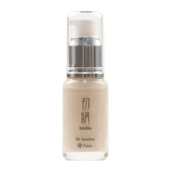 シルクファンデーション ＜ベージュ＞　30mL